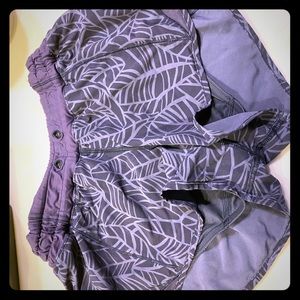 Lululemon shorts size 4